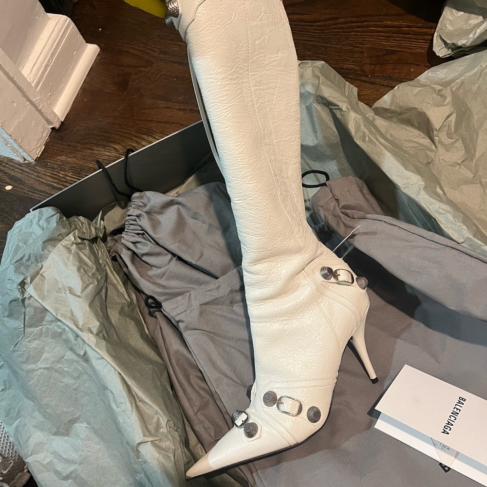 Balenciaga WOMEN'S CAGOLE 90MM BOOT IN OPTIC WHITE